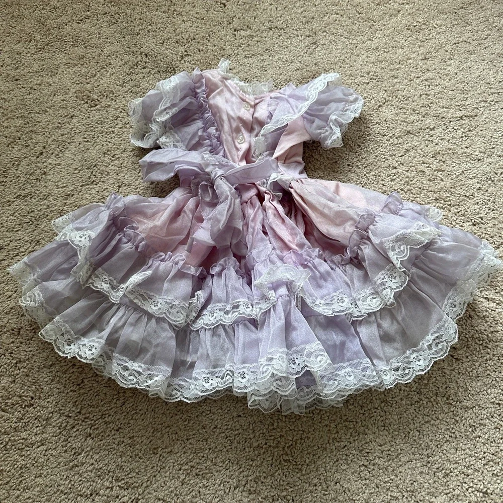 Unbranded dress hem color